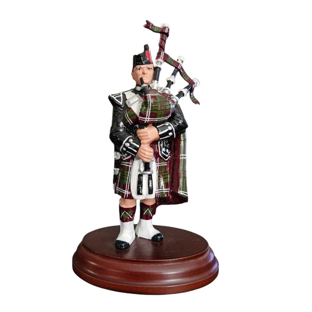 Rock Park Gifts Crawford Scottish Bagpiper Figurine Tartan Kilt Wood Base